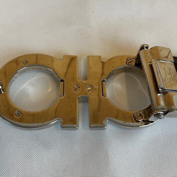 Ferragamo Black Leather Men's Belt, about 53 inches long - Picture 3 of 8